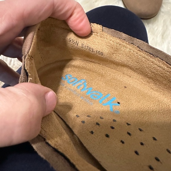 WOMEN'S SOFTWALK WISH FLATS Size 9.5 - Picture 4 of 6